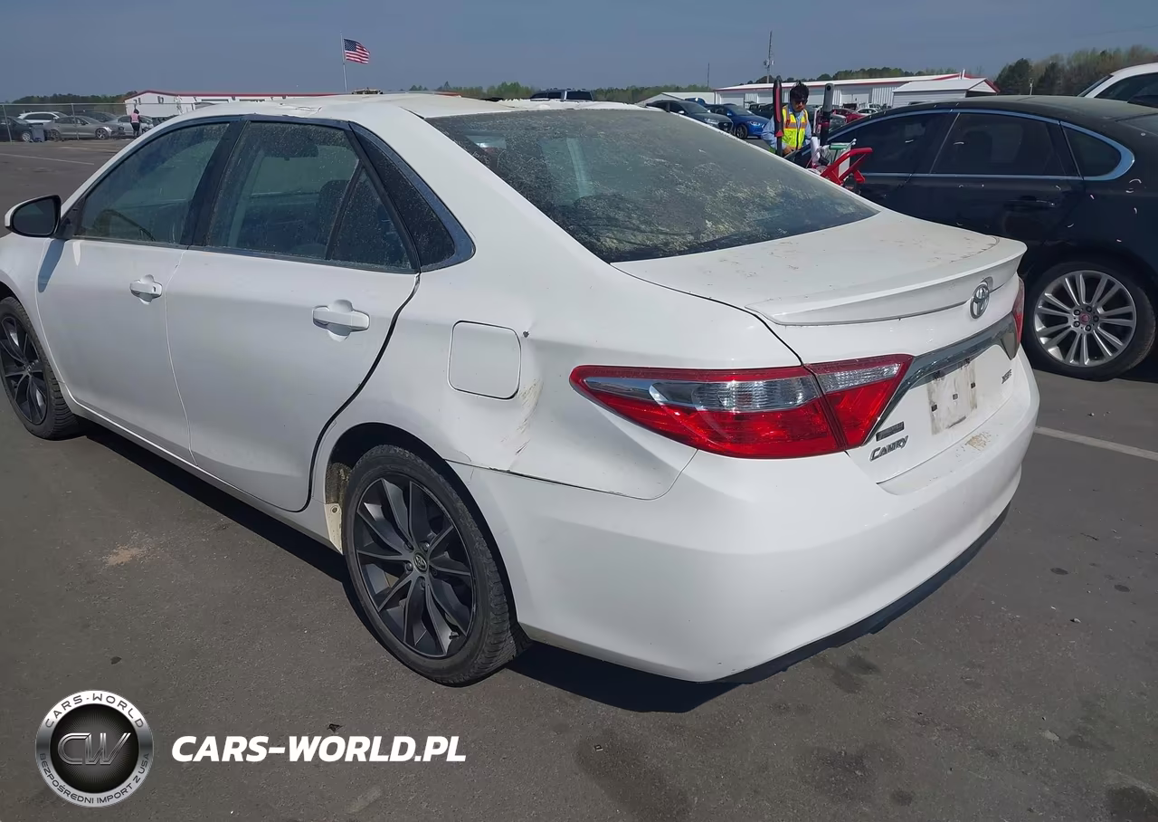 2017 Toyota Camry Xse VIN:4T1BF1FK0HU287832 - 3