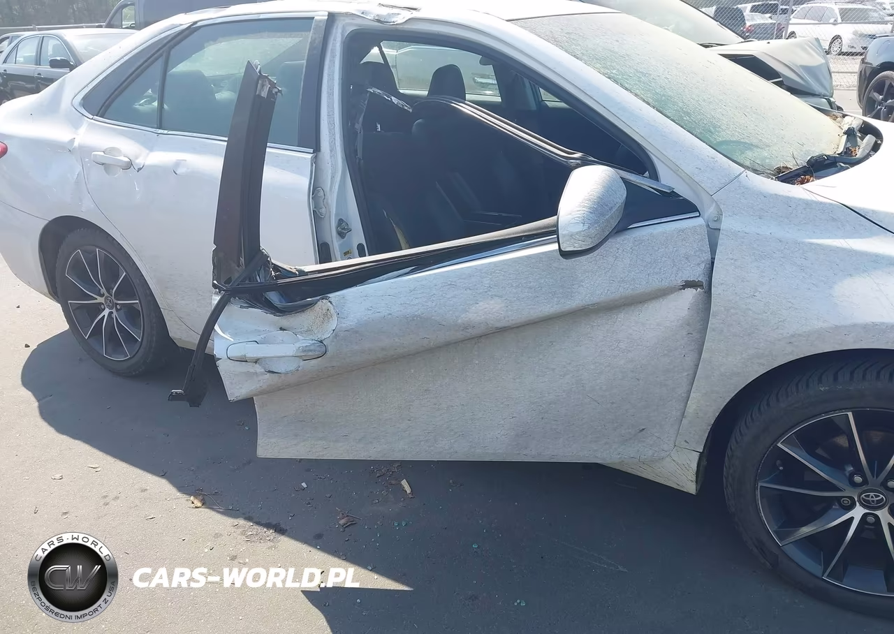 2017 Toyota Camry Xse VIN:4T1BF1FK0HU287832 - 6