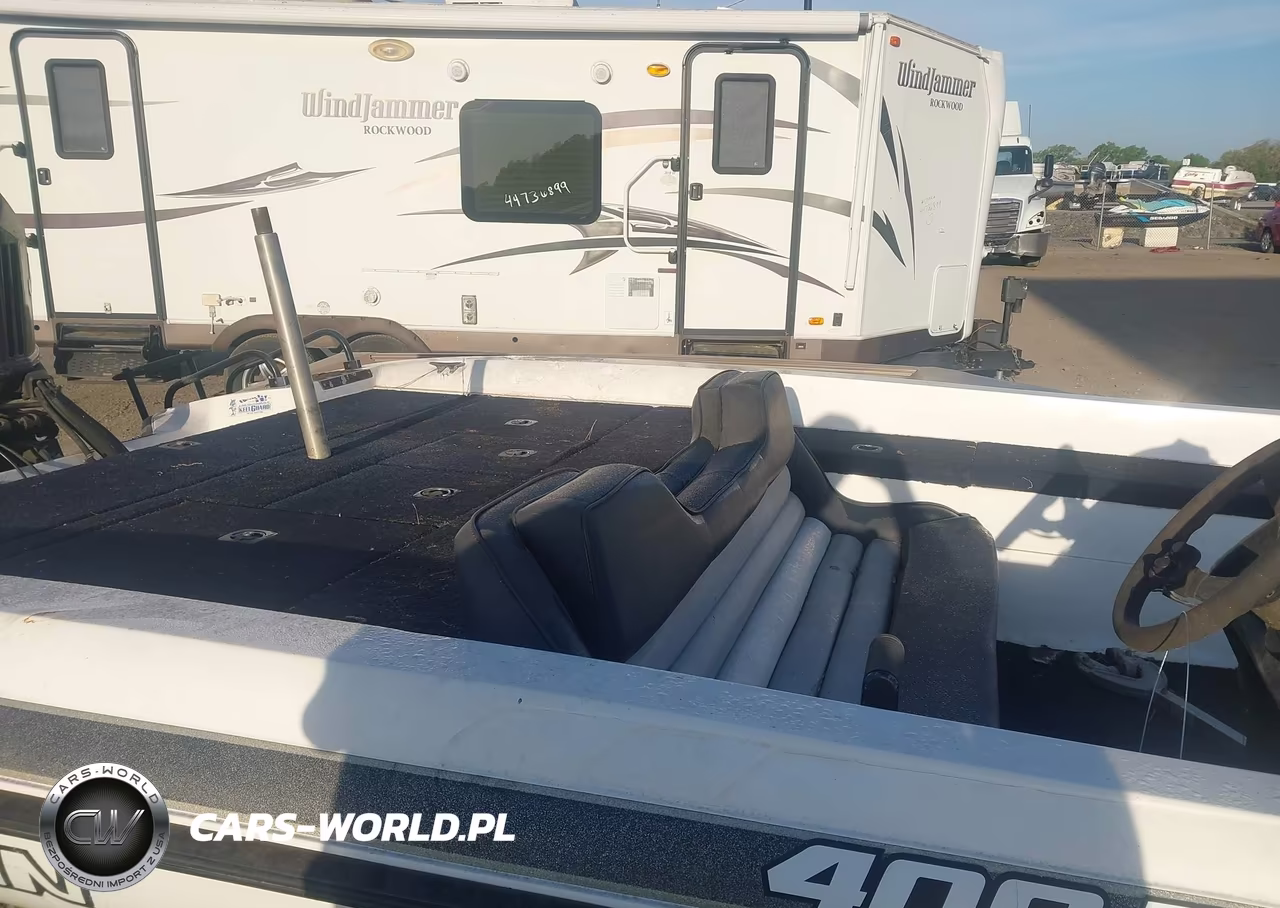 1996 Javelin Boat - Motor - Trailer VIN:BNZ45120G596 - 8
