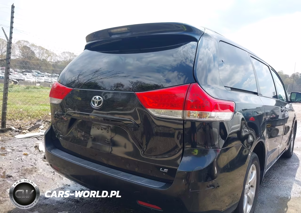 2013 Toyota Sienna Le V6 8 Passenger VIN:5TDKK3DC9DS287186 - 16