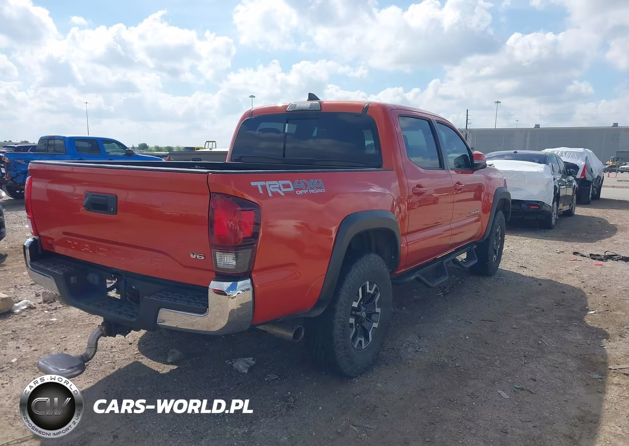 2017 Toyota Tacoma Trd Off Road VIN:5TFCZ5AN0HX115498 - 4