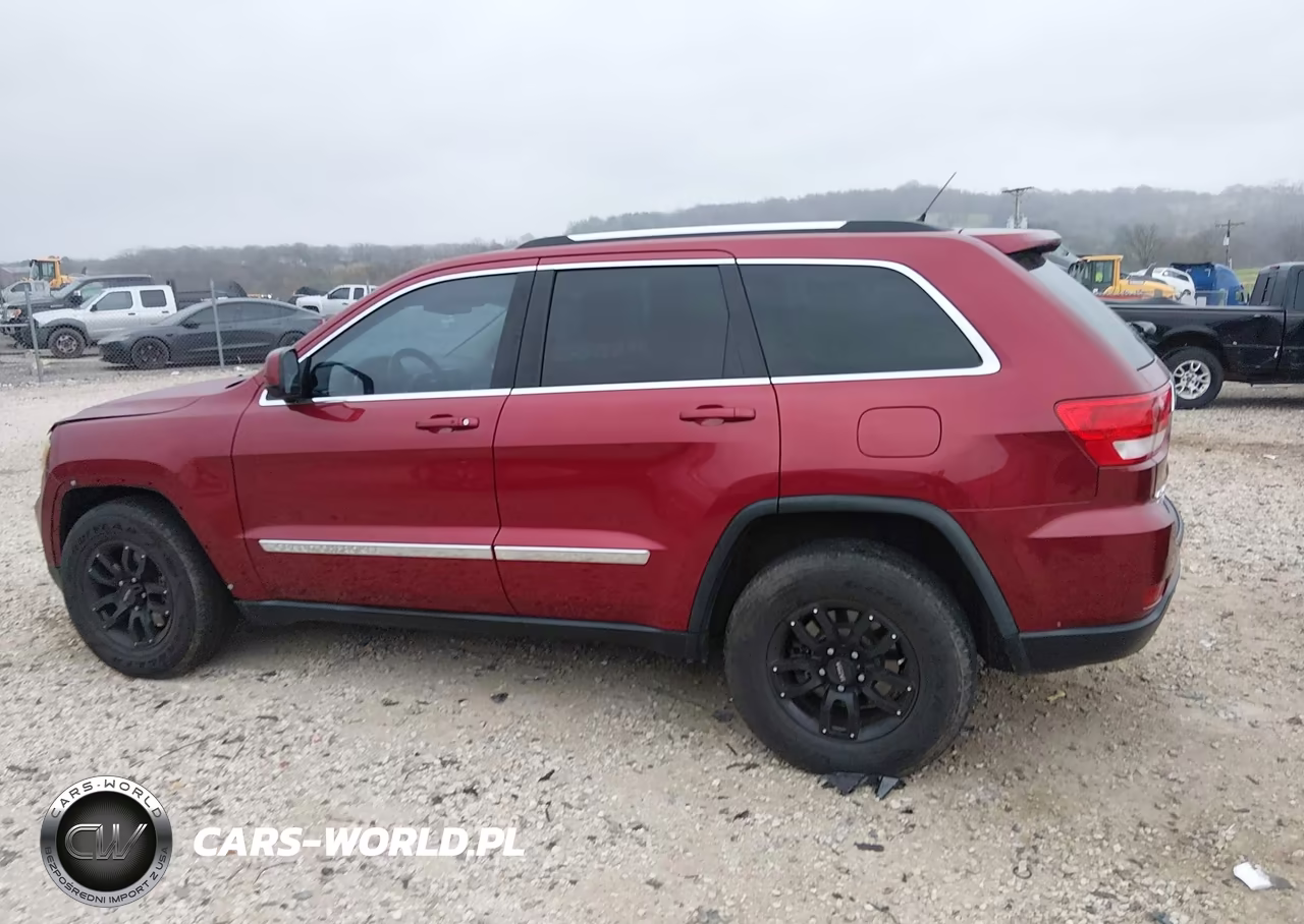 2013 Jeep Grand Cherokee Laredo VIN:1C4RJFAG4DC555914 - 14