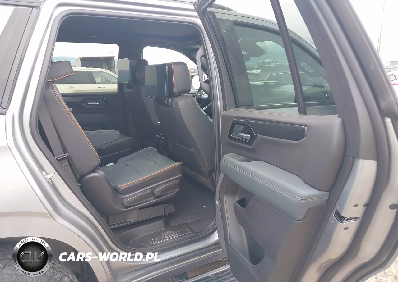 2025 GMC Yukon 4Wd At4 VIN:1GKS2CR87SR330993 - 8