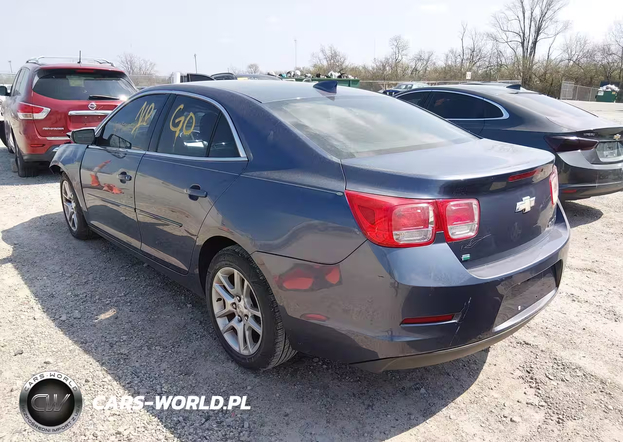 2015 Chevrolet Malibu 1Lt VIN:1G11C5SL0FF335192 - 3