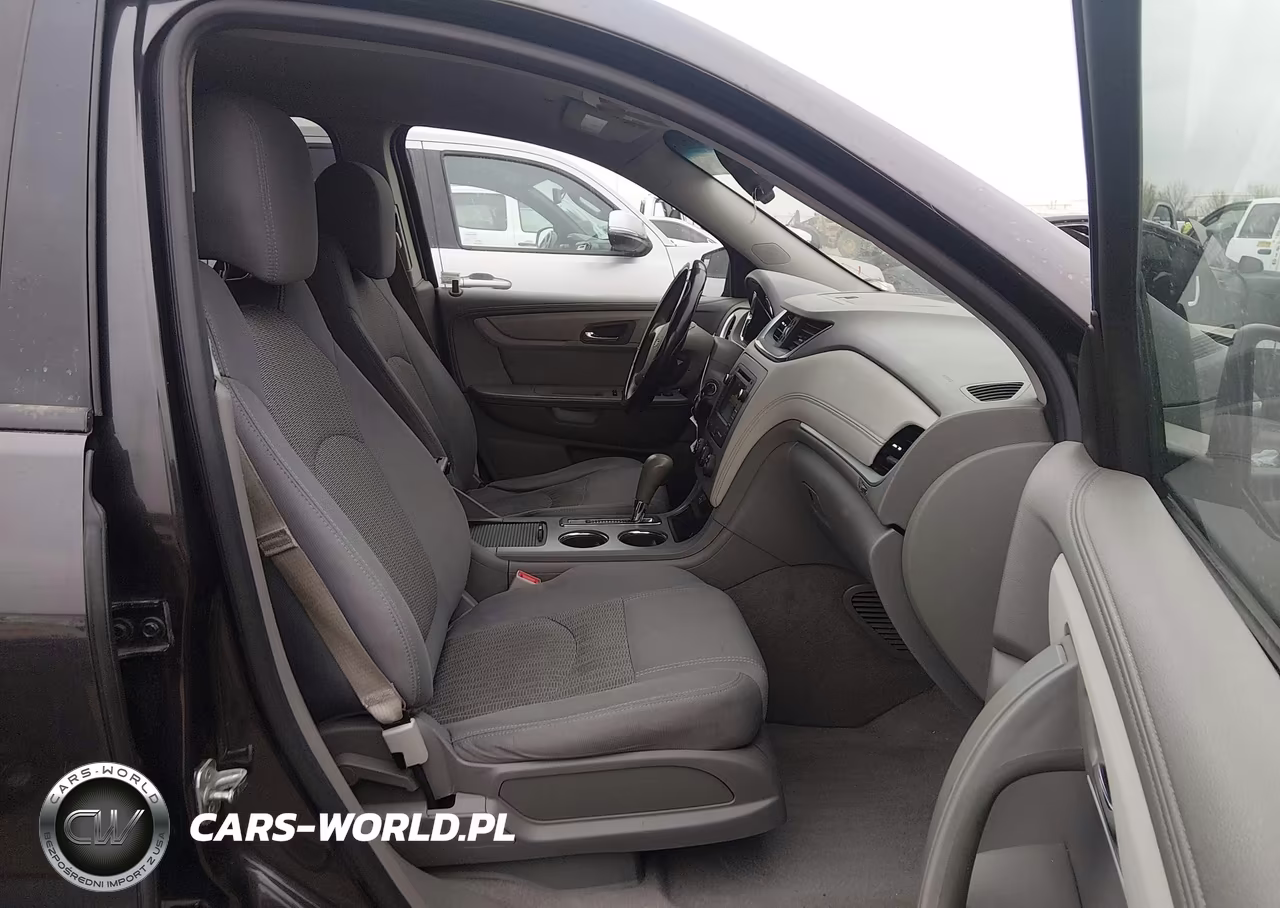 2014 Chevrolet Traverse Ls VIN:1GNKRFED6EJ338590 - 5