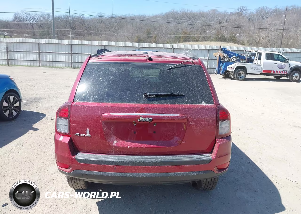 2016 Jeep Compass Sport VIN:1C4NJDBB2GD506344 - 17