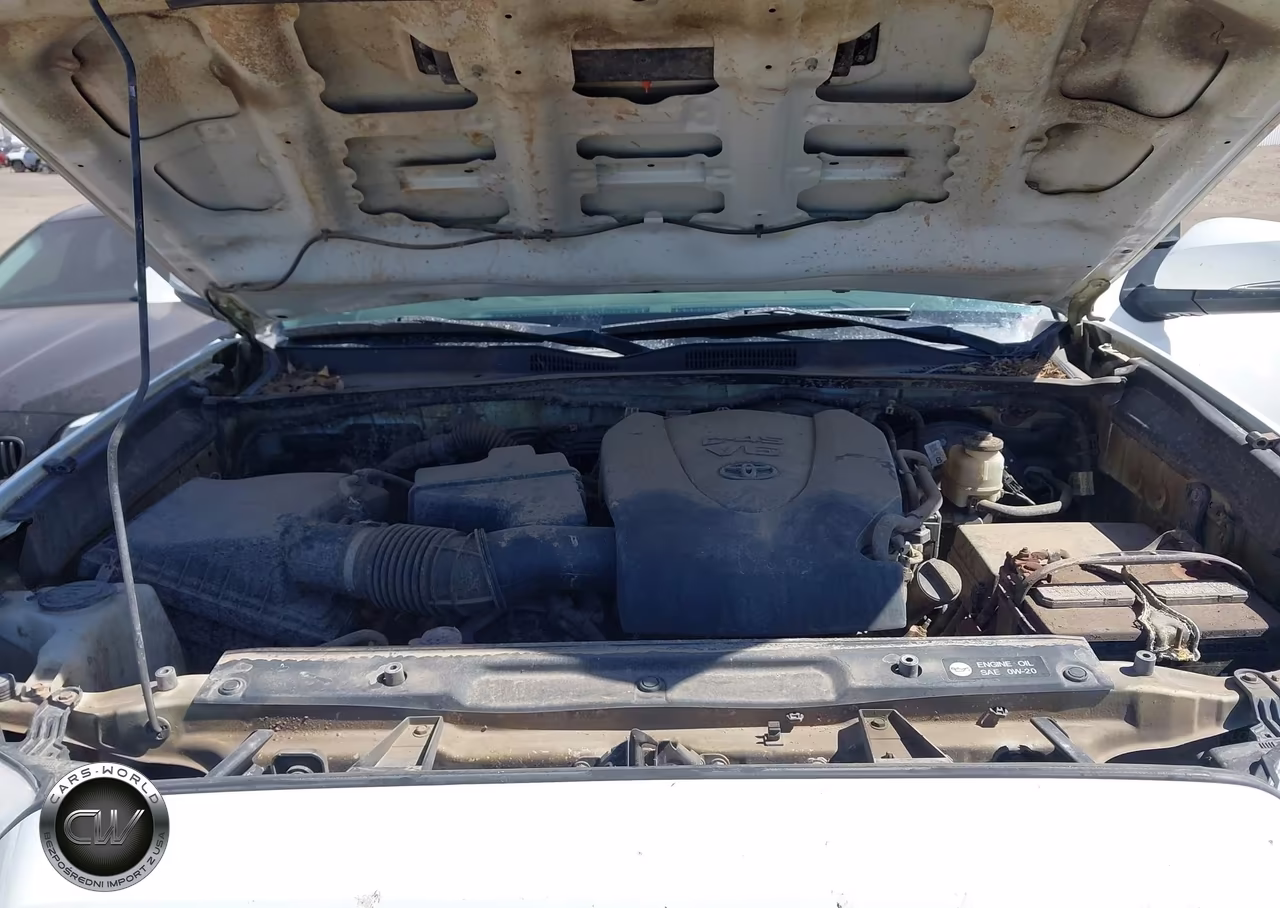 2018 Toyota Tacoma Trd Sport VIN:5TFCZ5AN4JX129667 - 10