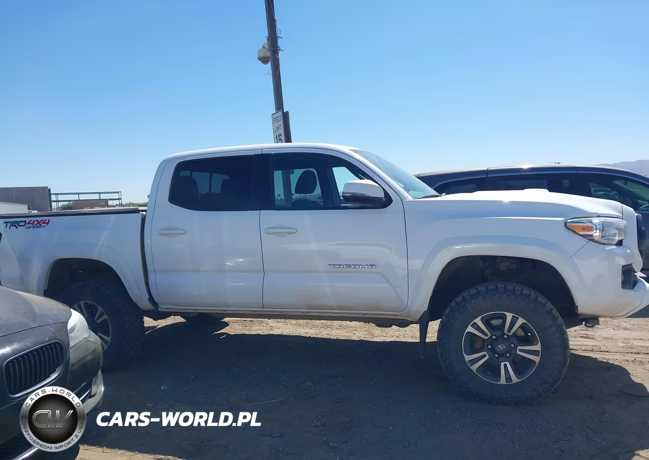 2018 Toyota Tacoma Trd Sport VIN:5TFCZ5AN4JX129667 - 13