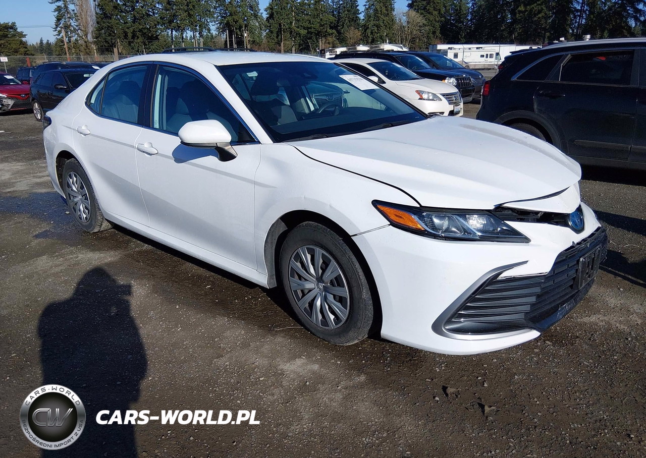2022 Toyota Camry Le Hybrid