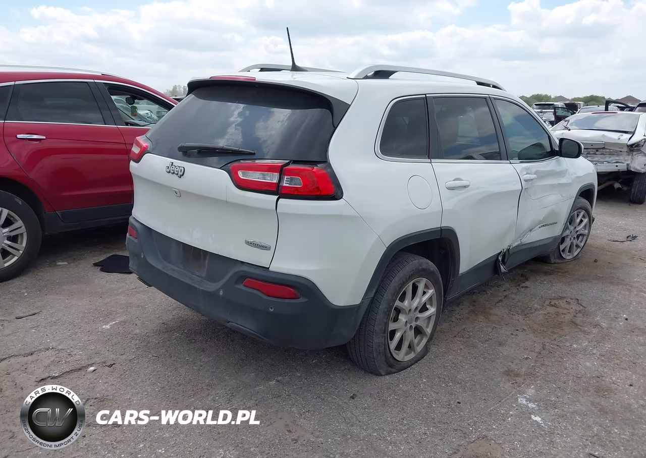 2017 Jeep Cherokee Latitude Fwd VIN:1C4PJLCB5HW650106 - 4