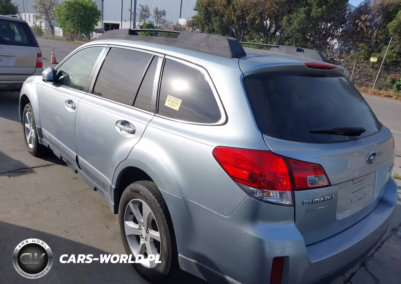 2013 Subaru Outback 2.5I Premium VIN:4S4BRBCC6D3322500 - 3