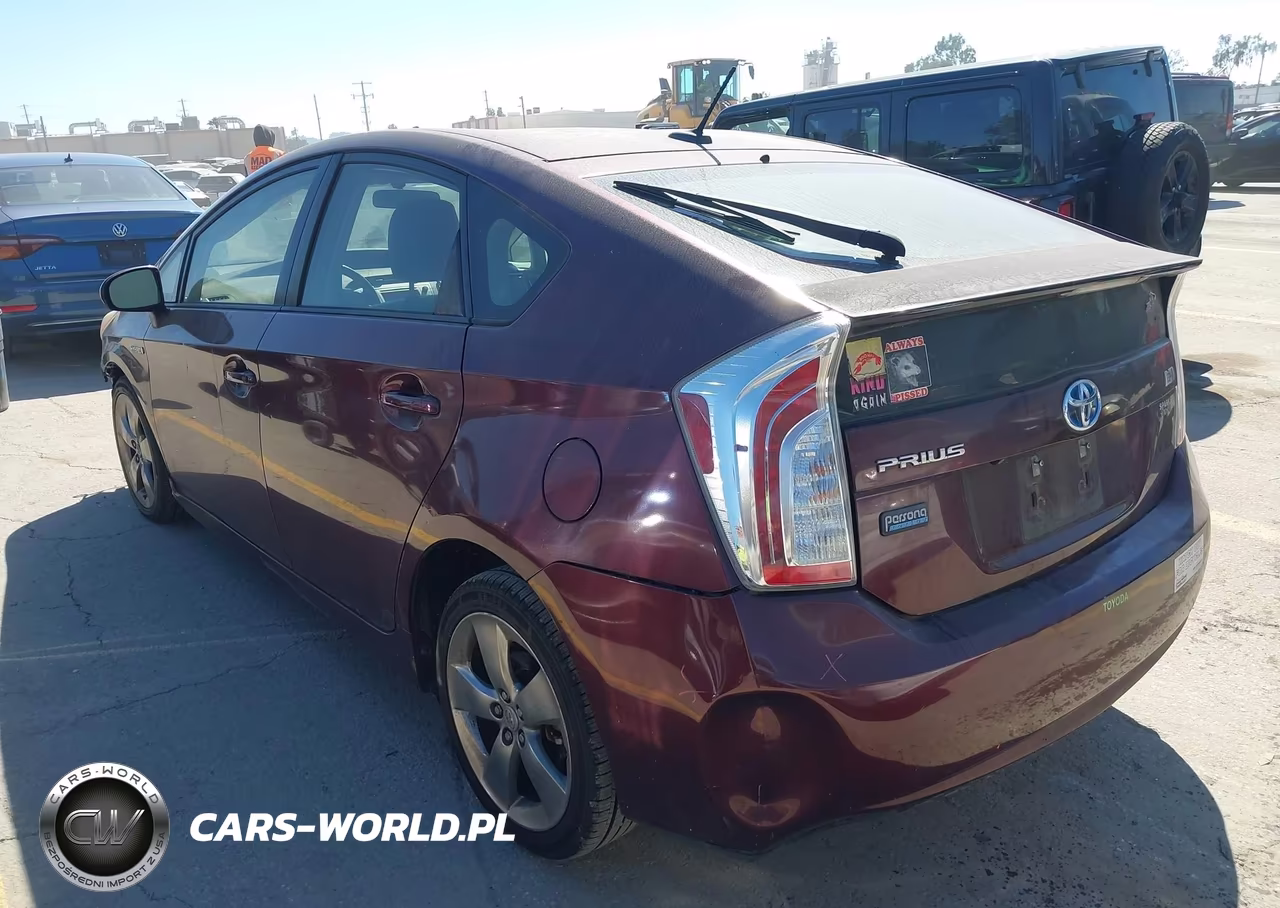 2013 Toyota Prius Three Se VIN:JTDKN3DU4D5610372 - 3