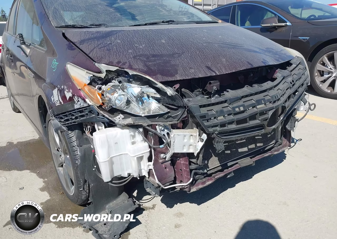 2013 Toyota Prius Three Se VIN:JTDKN3DU4D5610372 - 6