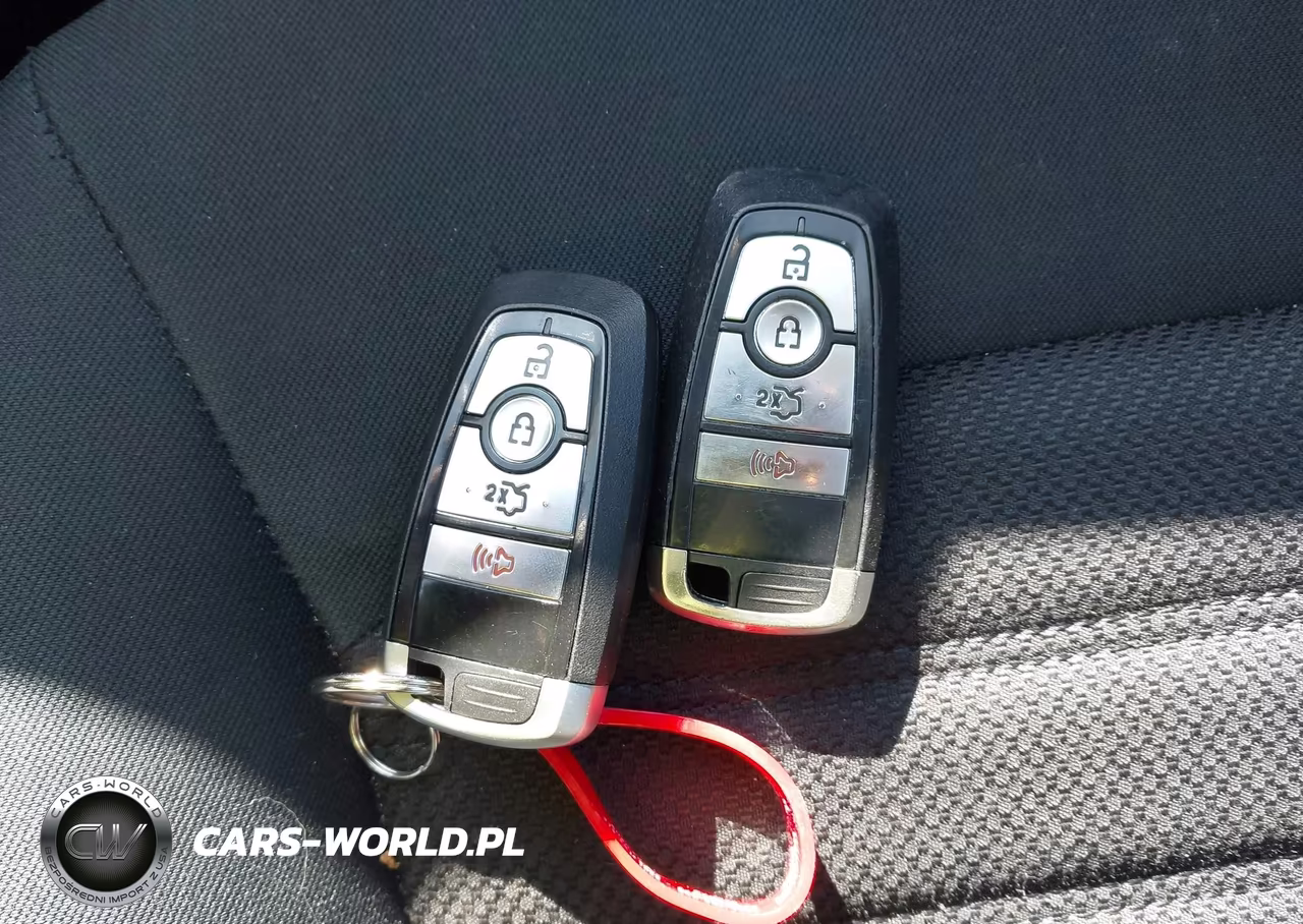 2018 Ford Fusion Se VIN:3FA6P0HD6JR239640 - 11