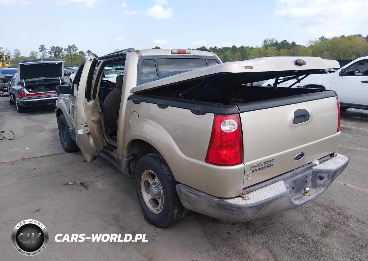 2004 Ford Explorer Sport Trac VIN:1FMZU67K74UA46845 - 3
