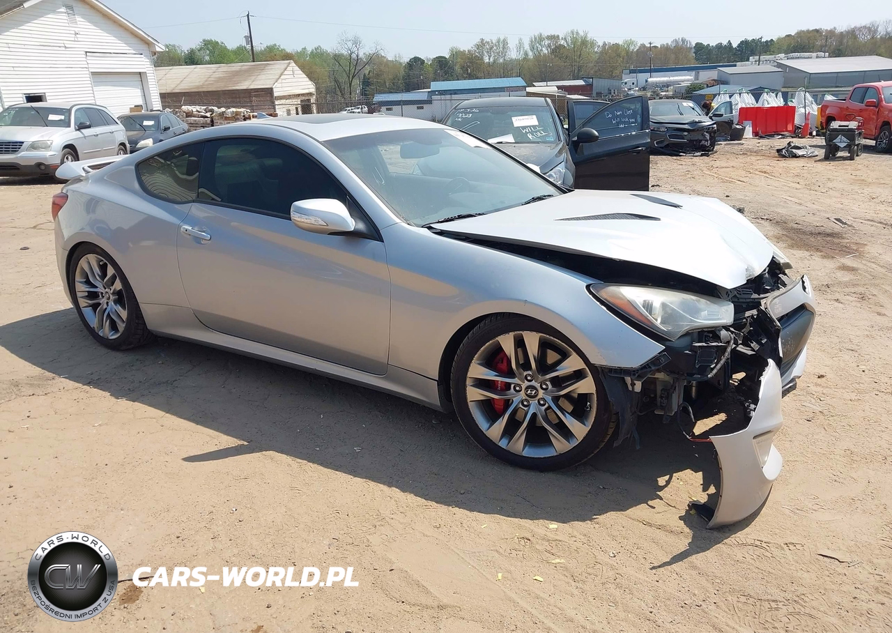 2013 Hyundai Genesis 3.8 Track