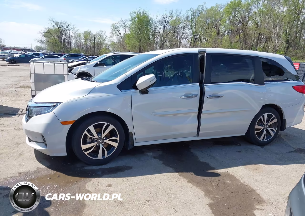 2023 Honda Odyssey Touring VIN:5FNRL6H87PB021659 - 15