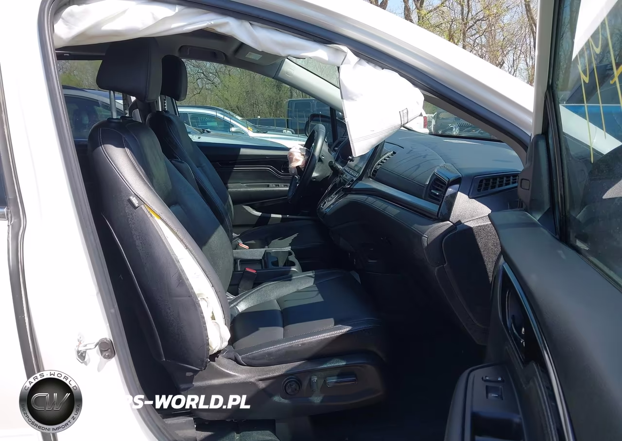 2023 Honda Odyssey Touring VIN:5FNRL6H87PB021659 - 5