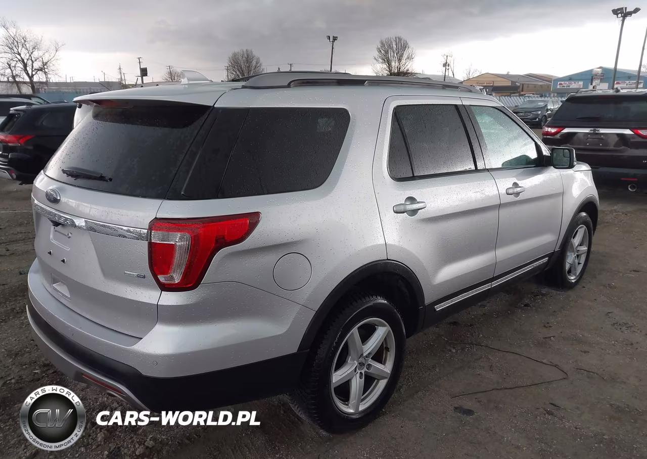 2016 Ford Explorer Xlt VIN:1FM5K8DH2GGC46396 - 4