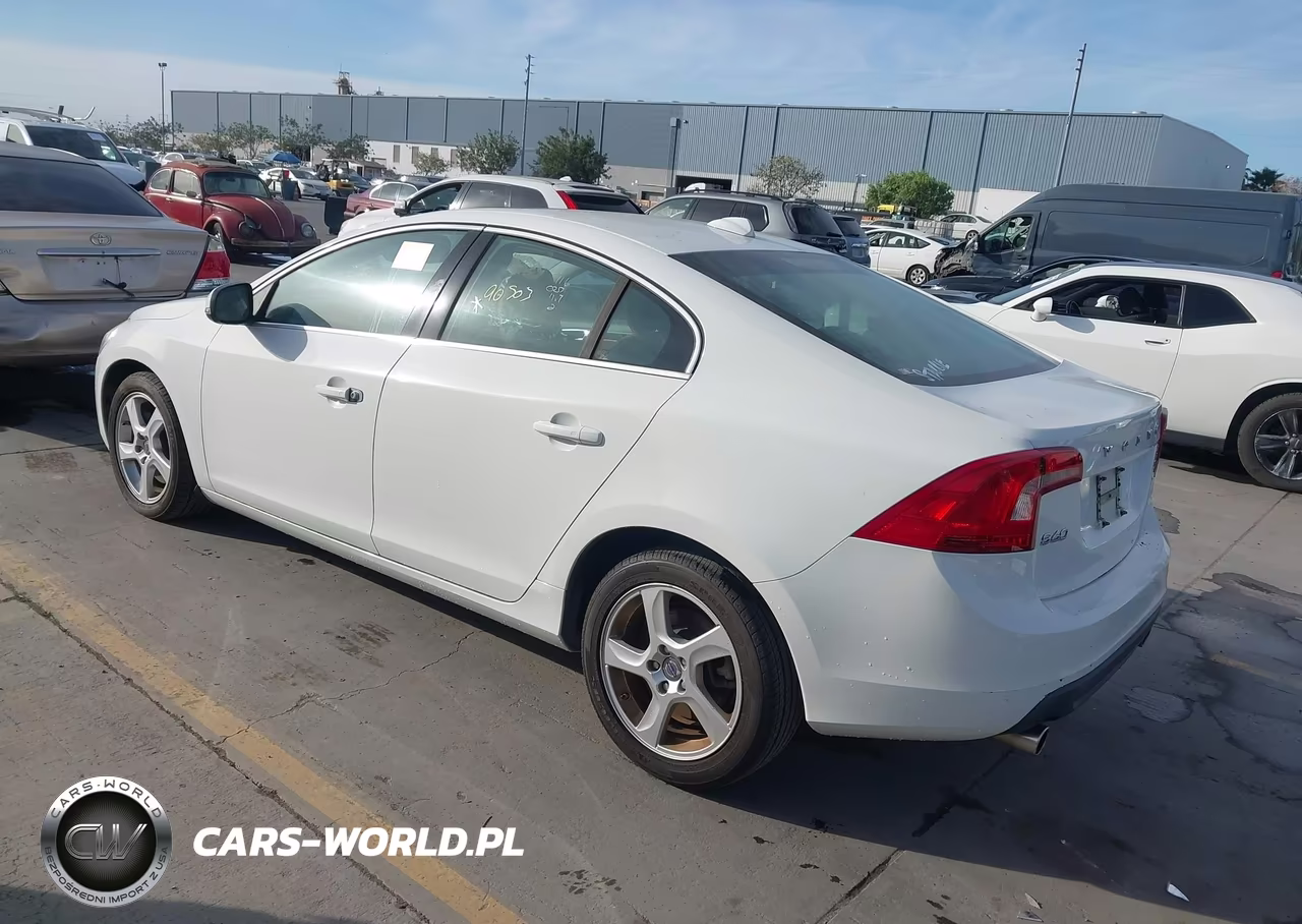 2013 Volvo S60 T5 VIN:YV1612FS7D2203340 - 3