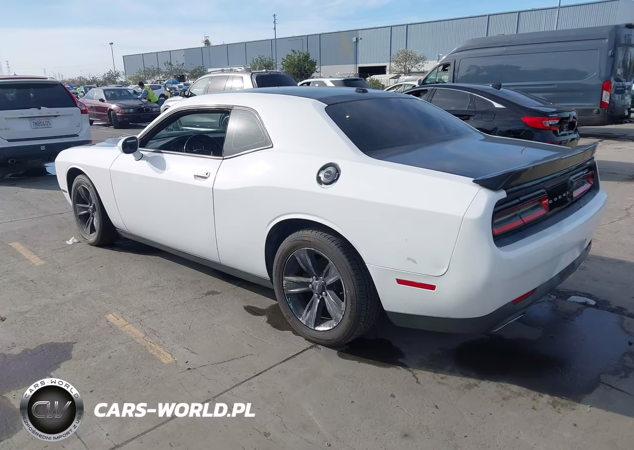 2015 Dodge Challenger Sxt VIN:2C3CDZAG6FH912190 - 3