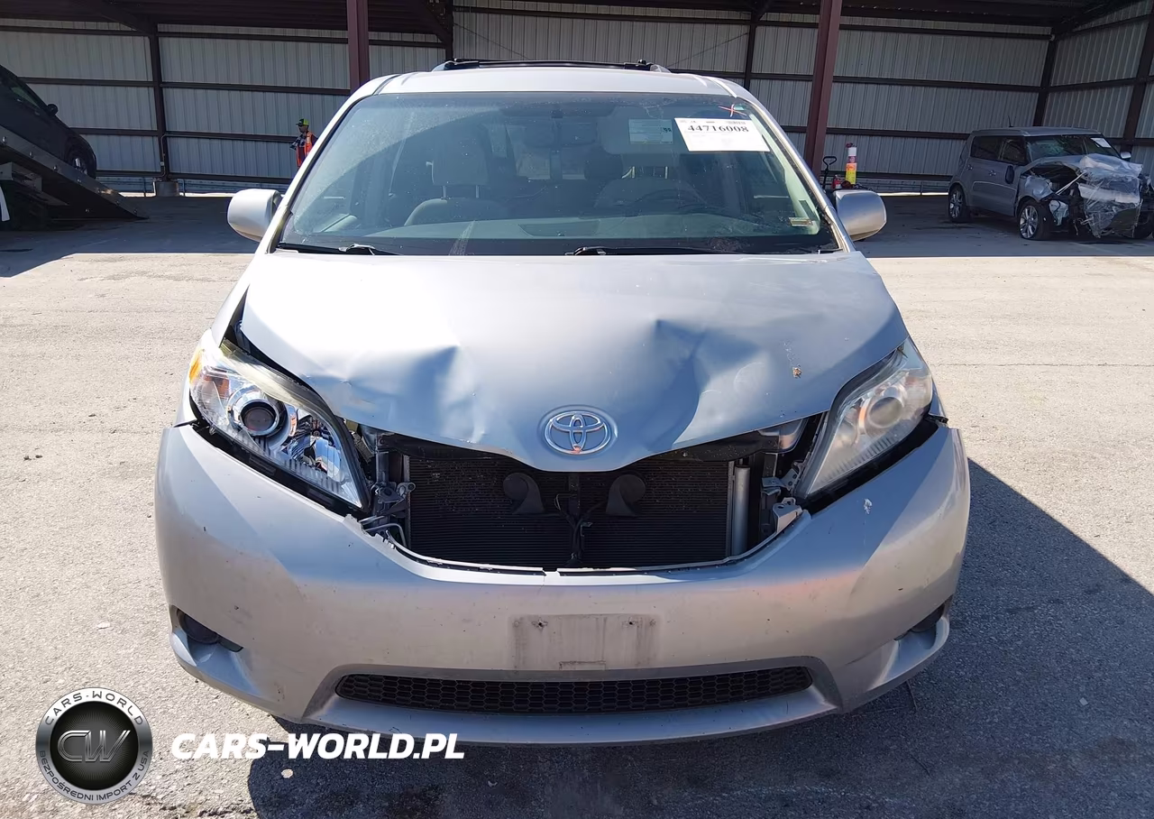 2017 Toyota Sienna Le 8 Passenger VIN:5TDKZ3DCXHS895249 - 12