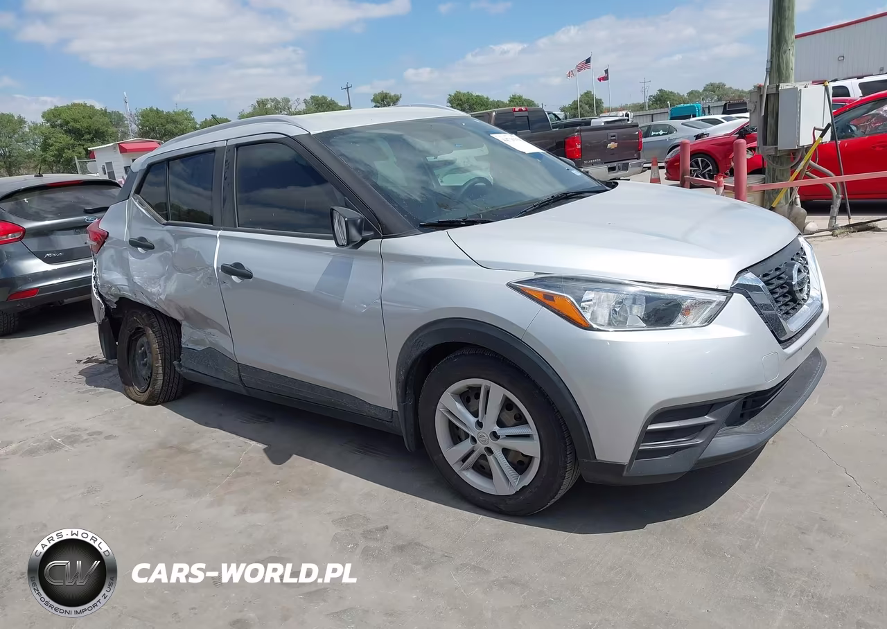 2019 Nissan Kicks S