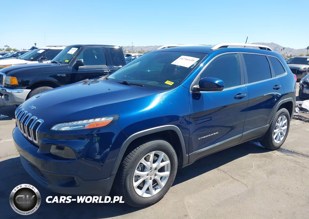2018 Jeep Cherokee Latitude Plus 4X4 VIN:1C4PJMLX0JD548246 - 2