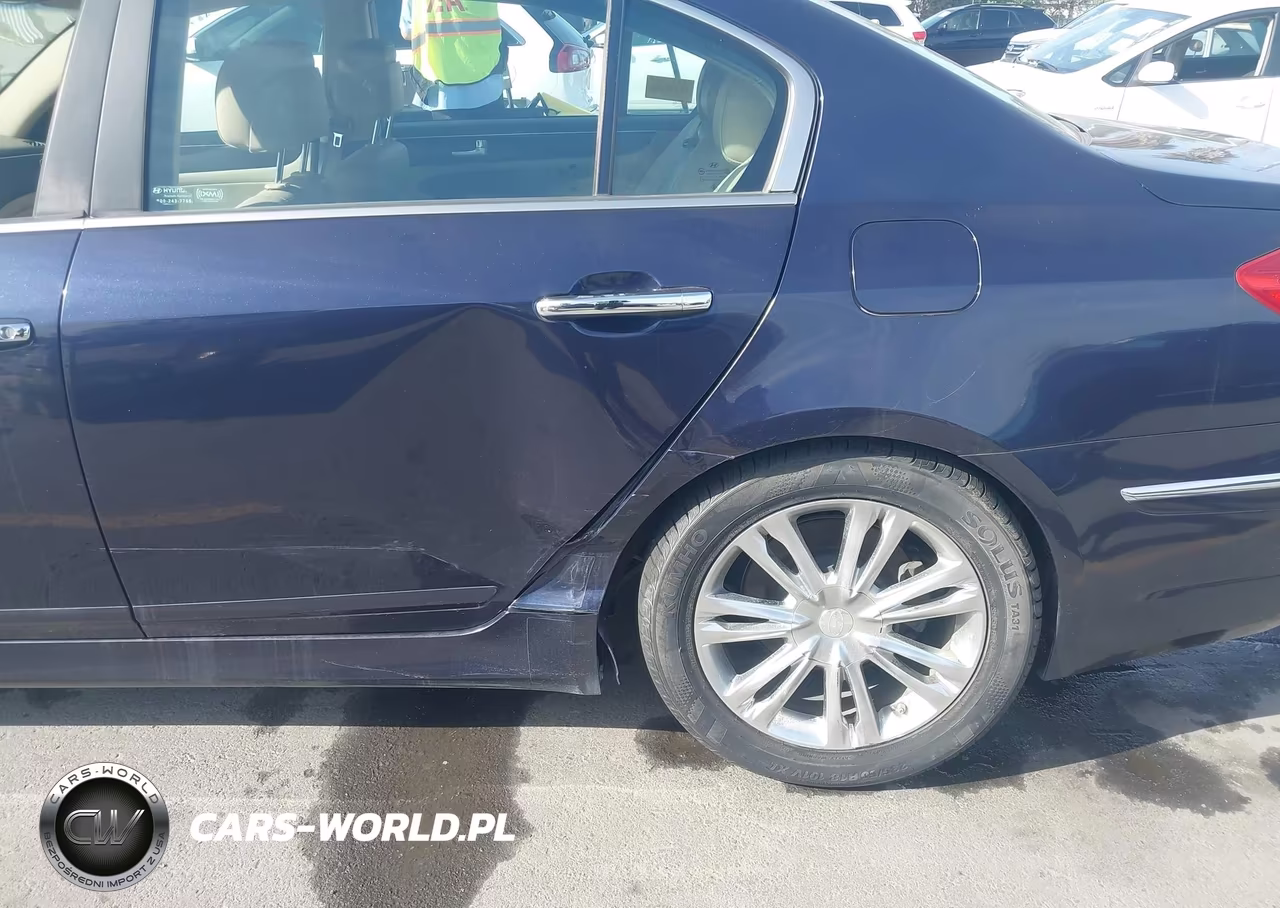 2012 Hyundai Genesis 3.8 VIN:KMHGC4DD9CU167184 - 6