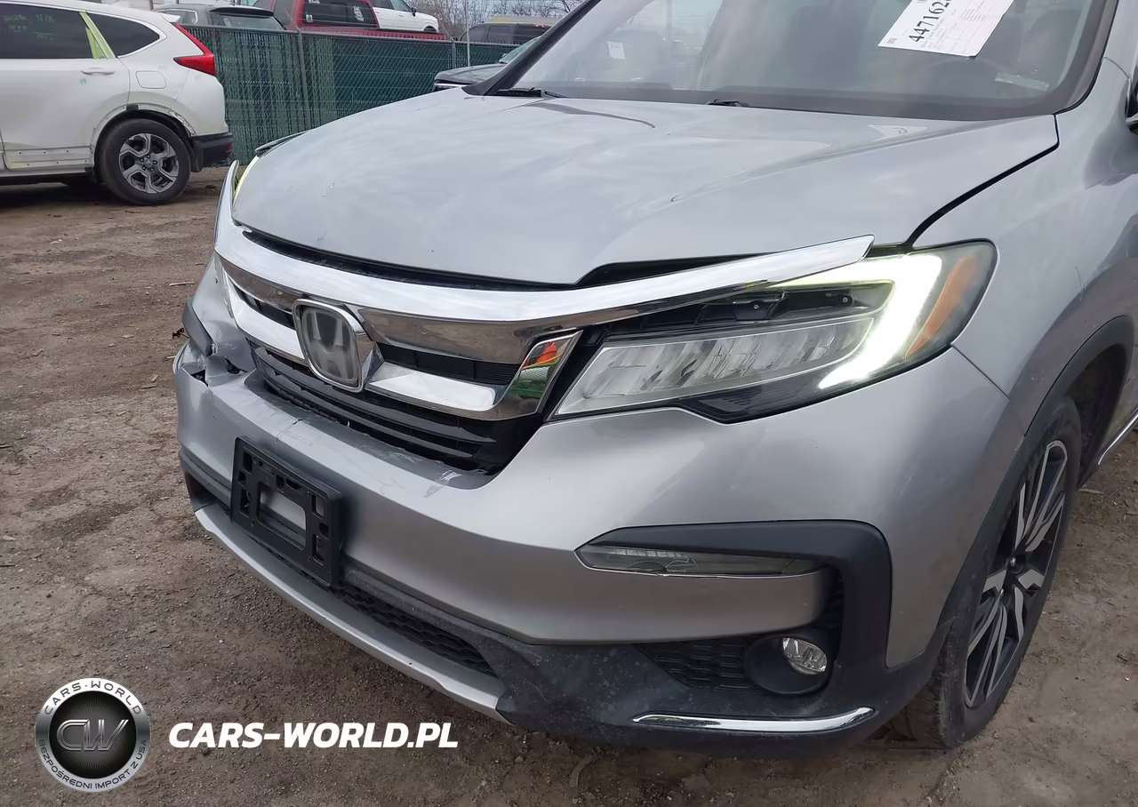 2019 Honda Pilot Elite VIN:5FNYF6H04KB053071 - 17