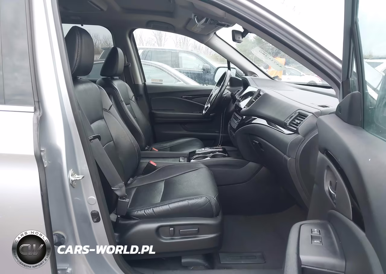 2019 Honda Pilot Elite VIN:5FNYF6H04KB053071 - 5