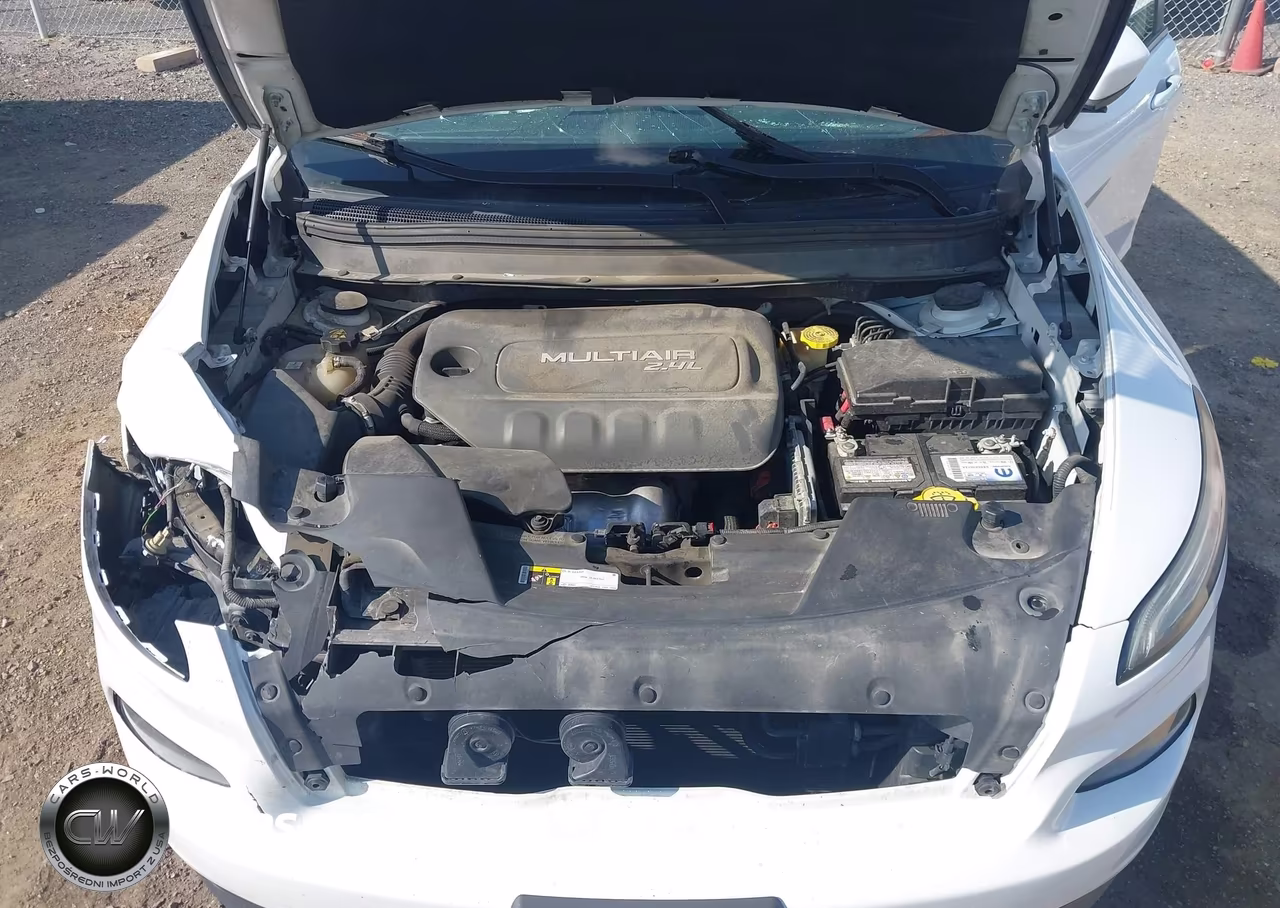 2016 Jeep Cherokee High Altitude VIN:1C4PJLDB0GW302968 - 10