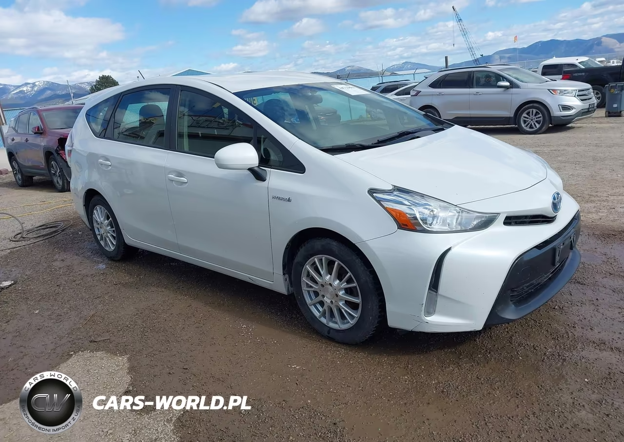 2017 Toyota Prius V Three