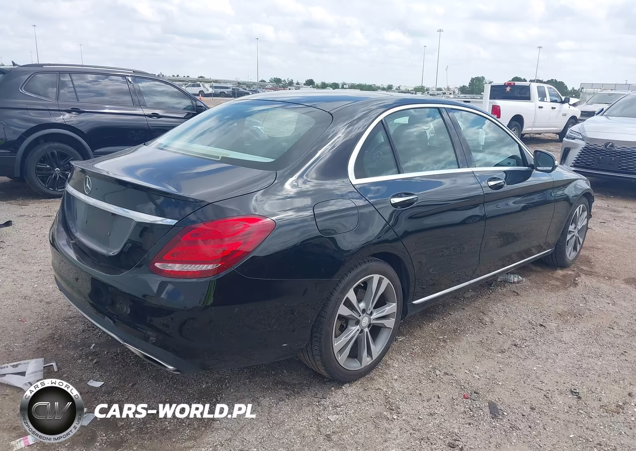2015 Mercedes-Benz C 300 VIN:55SWF4JB7FU074301 - 4