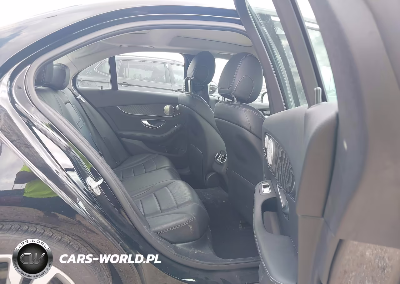 2015 Mercedes-Benz C 300 VIN:55SWF4JB7FU074301 - 8