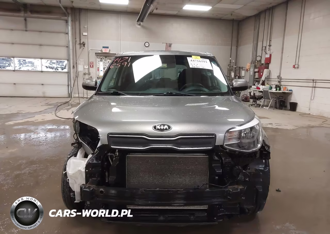 2018 Kia Soul VIN:KNDJN2A27J7562018 - 13