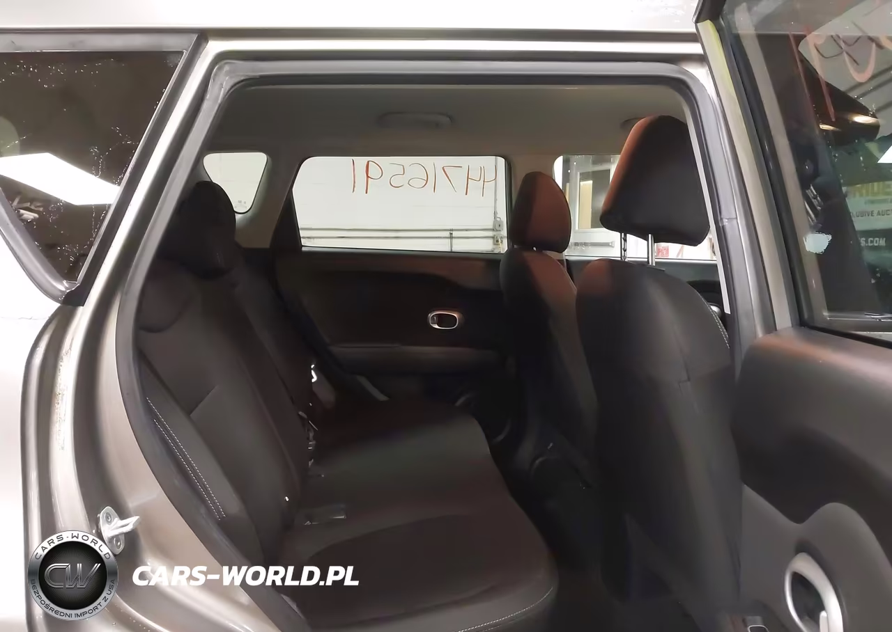 2018 Kia Soul VIN:KNDJN2A27J7562018 - 8