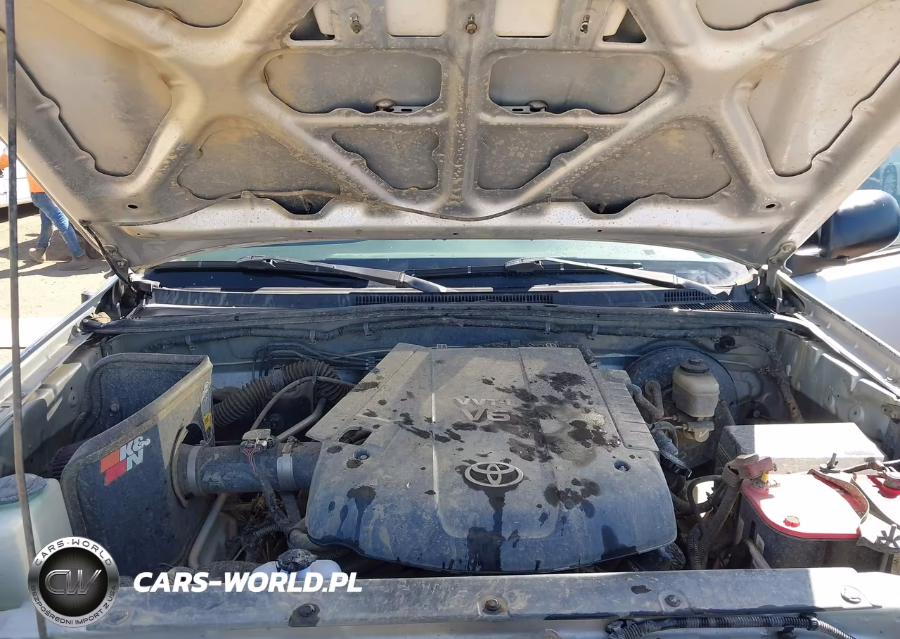 2005 Toyota Tacoma Base V6 VIN:3TMLU42N05M001476 - 10