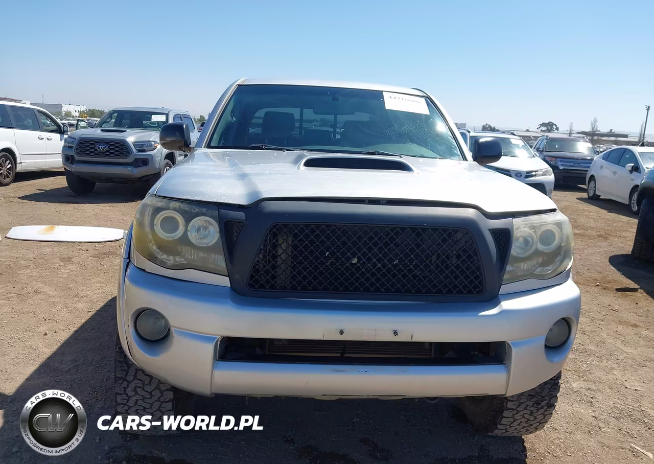 2005 Toyota Tacoma Base V6 VIN:3TMLU42N05M001476 - 12