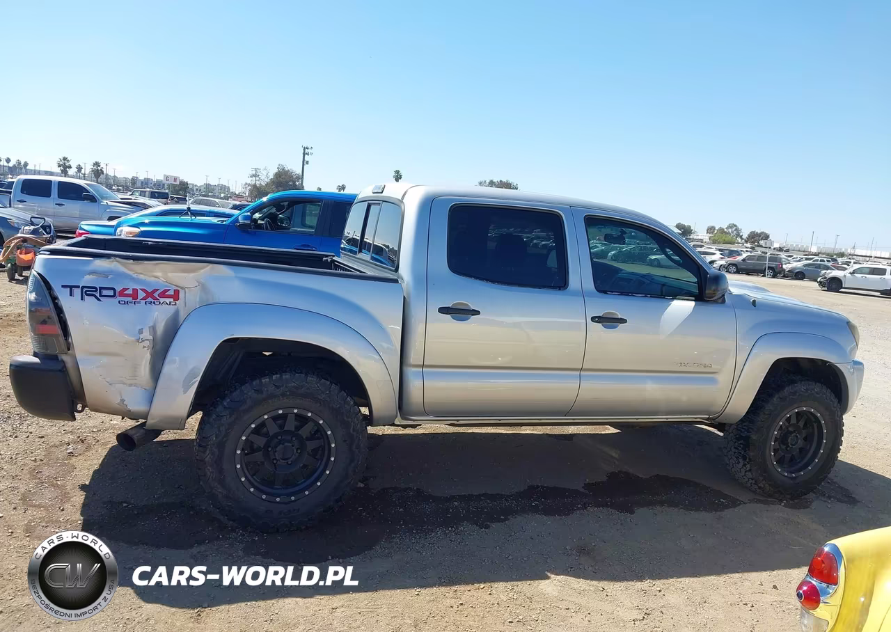2005 Toyota Tacoma Base V6 VIN:3TMLU42N05M001476 - 13