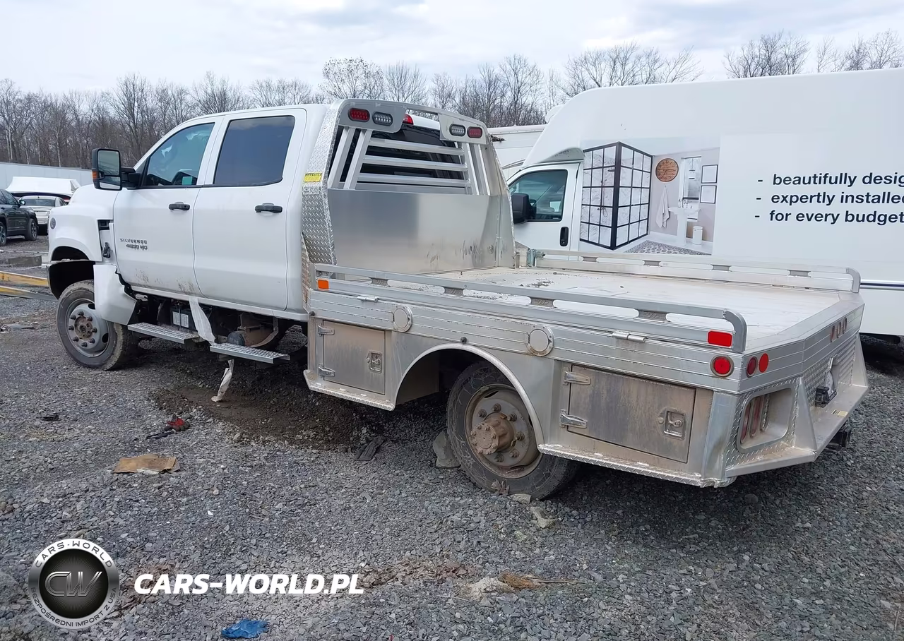 2024 Chevrolet Silverado 6500Hd 1Wt VIN:1HTKJPVH6RH634590 - 3