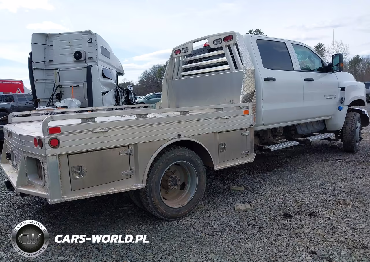 2024 Chevrolet Silverado 6500Hd 1Wt VIN:1HTKJPVH6RH634590 - 4