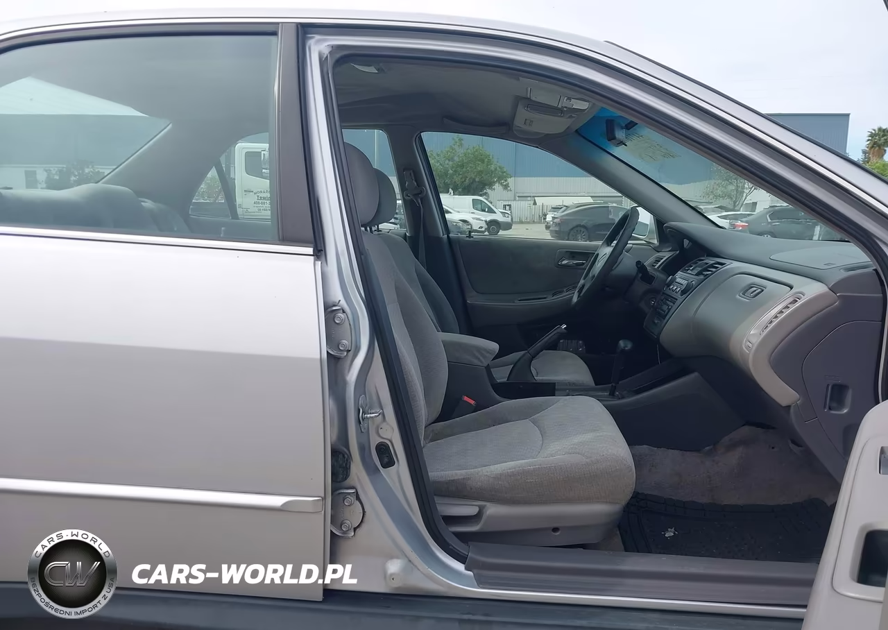 2001 Honda Accord 2.3 Lx VIN:1HGCG66541A069950 - 5