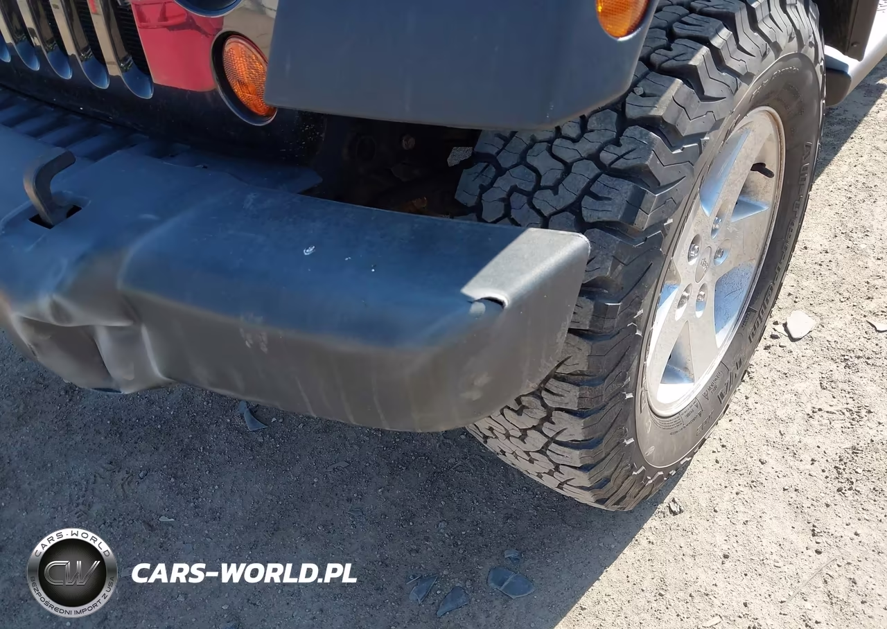 2017 Jeep Wrangler Unlimited Sport 4X4 VIN:1C4BJWDG6HL515756 - 18
