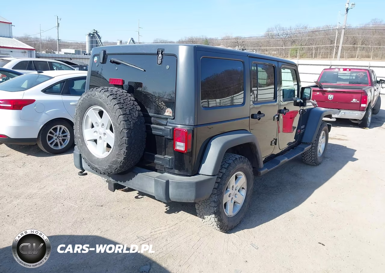 2017 Jeep Wrangler Unlimited Sport 4X4 VIN:1C4BJWDG6HL515756 - 4