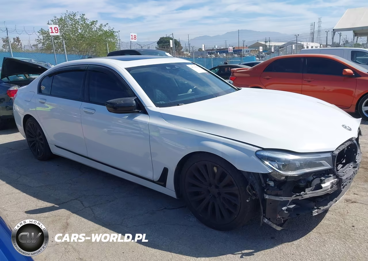 2018 BMW 750I
