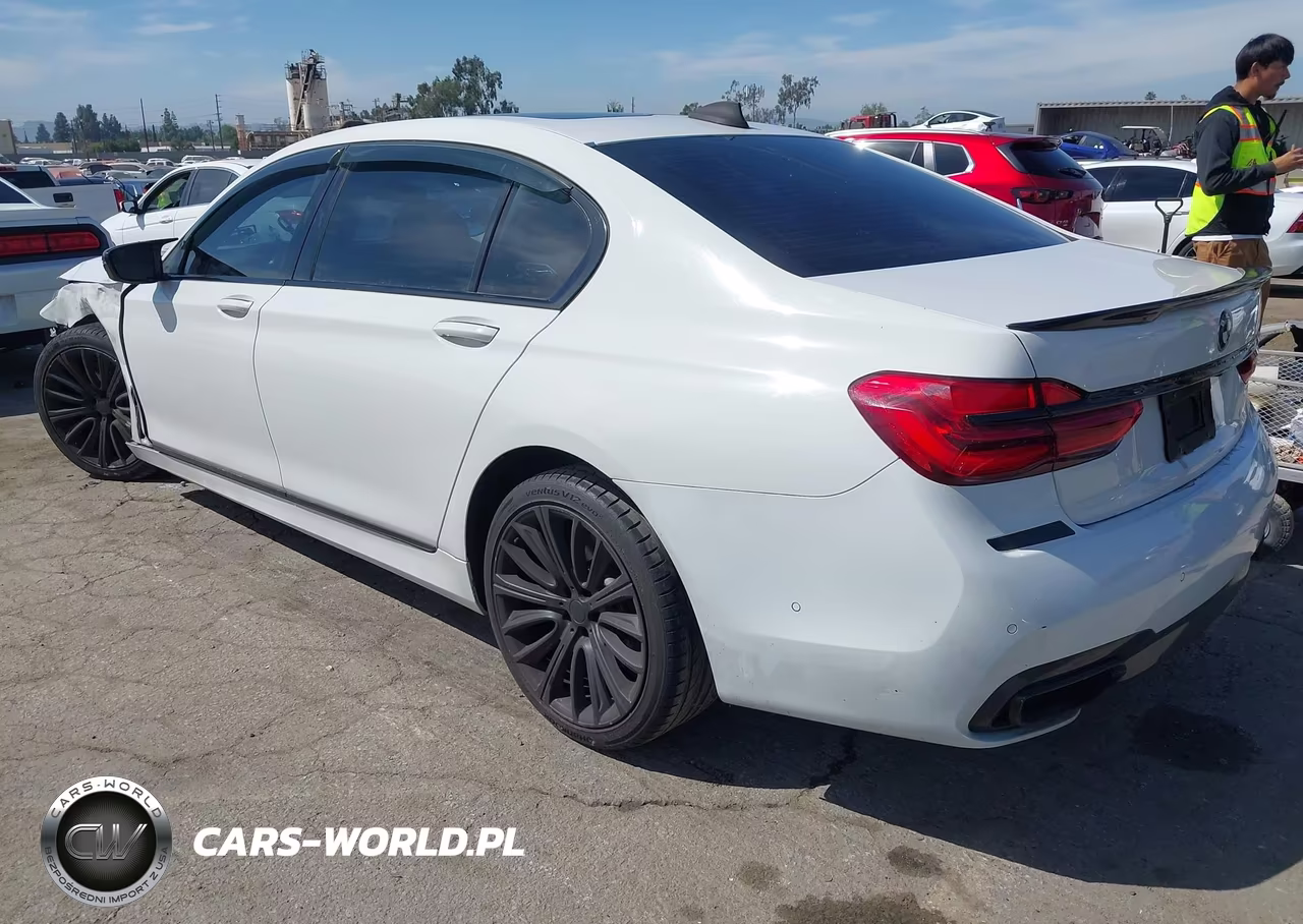 2018 BMW 750I VIN:WBA7F0C52JGM22846 - 3