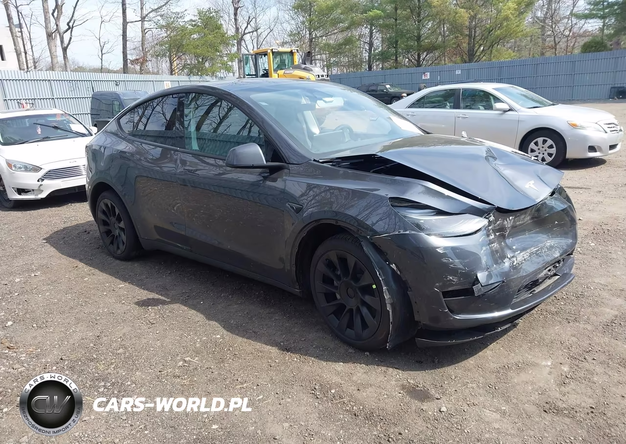 2025 Tesla Model Y Long Range Dual Motor All-Wheel Drive
