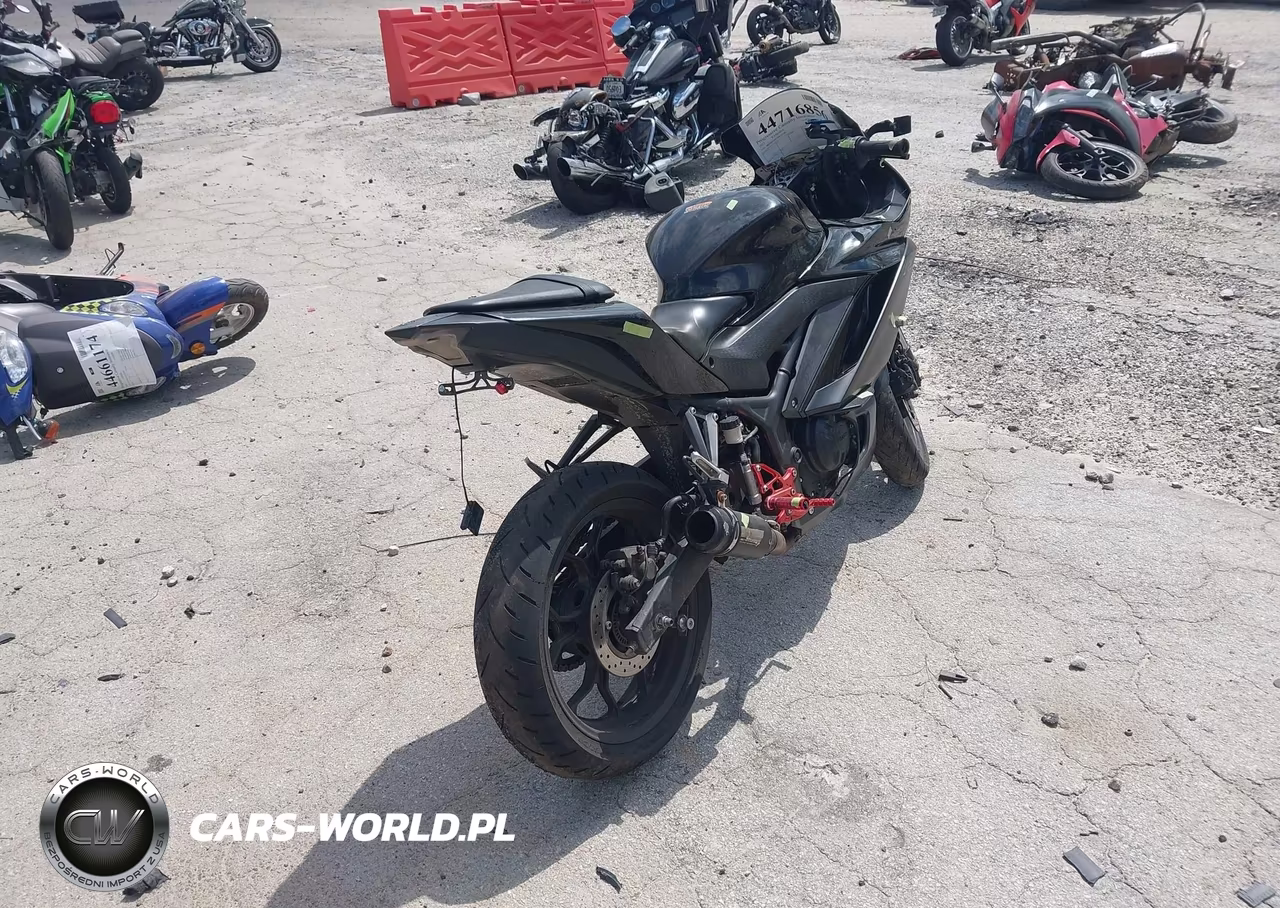 2023 Yamaha Yzfr3 A VIN:MH3RH18Y7PK011285 - 4