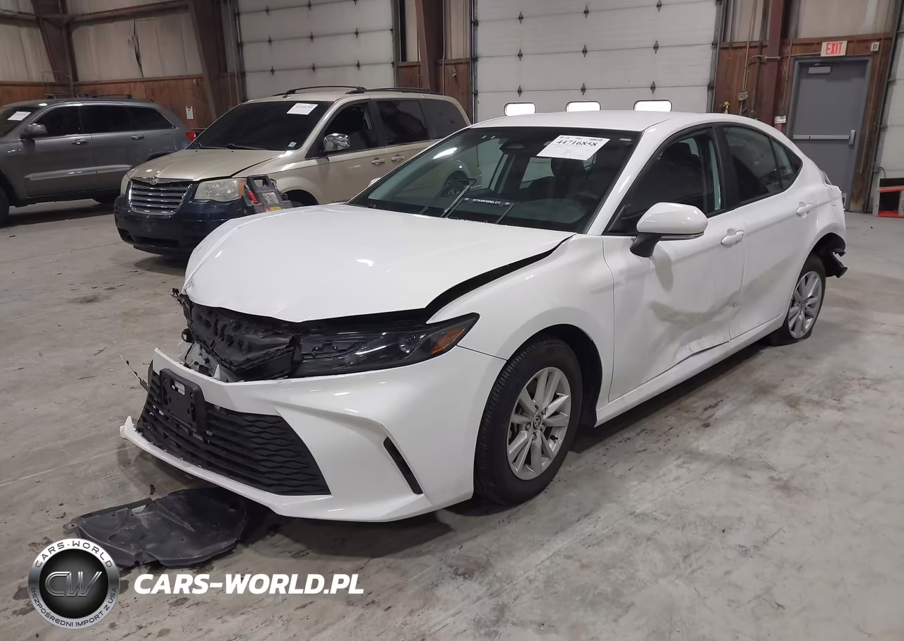 2025 Toyota Camry Le VIN:4T1DAACK0SU000475 - 2